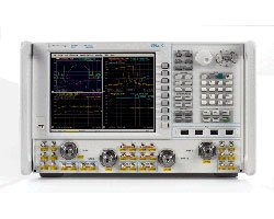 Agilent  N5247A  PNA-X  векторный анализатор цепей высшего класса с диапазоном частот до 67 ГГц