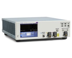 Tektronix DPO70000SX ATI серия широкополсных осциллографов с минимальным уровнем шума